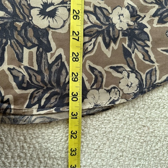 Vintage Patterned Button Up Shirt - Picture 7 of 7